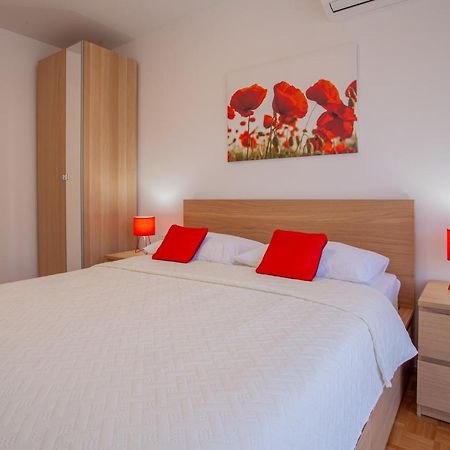 Apartments Eva Cres Exterior foto